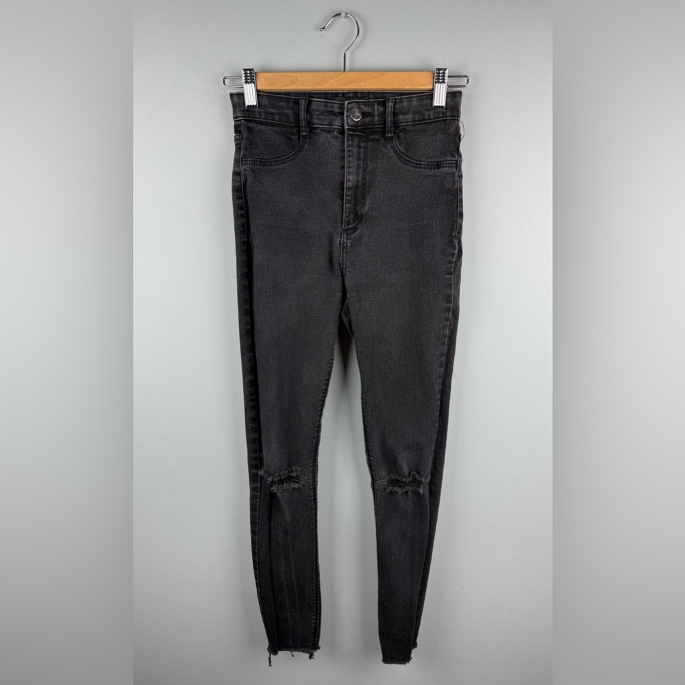 Zara Women's Charcoal Distressed Skinny Jeans